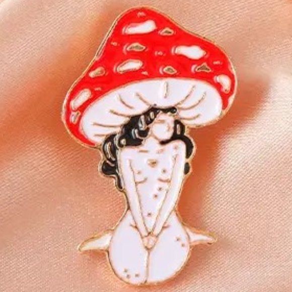 Mushroom Pin Goddess Woman Sexy Naked Enamel Brooch Charm Alice Wonderland Fun - Picture 1 of 3